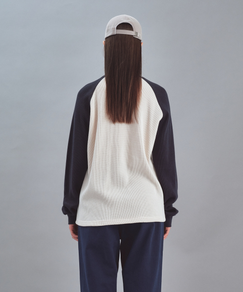 Rest&Recreation(レストアンドレクリエーション)の「HEART LOGO WAFFLE LONG SLEEVE - CREAM(Tシャツ/カットソー・レディース・その他・SMALL/LARGE)」の4枚目の写真