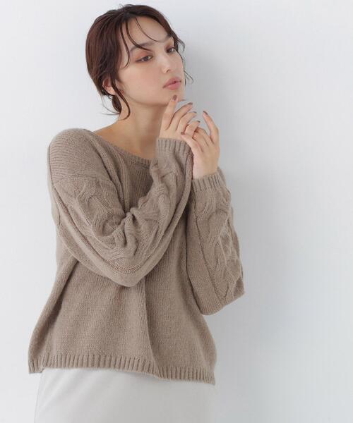 NATURAL BEAUTY BASIC（ナチュラルビューティーベーシック）の「袖ケーブルニット（ニット/セーター・レディース・ベージュ/ライトグリーン/ブラウン・FREE）」の2枚目の写真