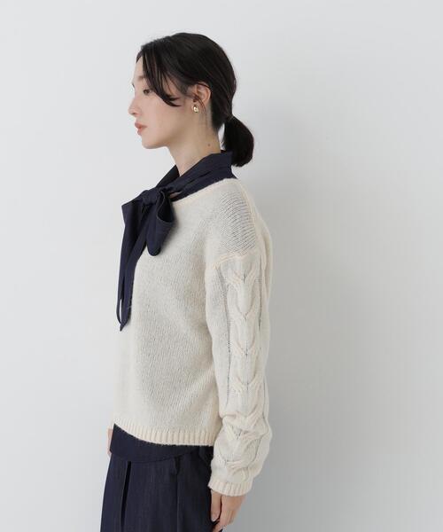 NATURAL BEAUTY BASIC（ナチュラルビューティーベーシック）の「袖ケーブルニット（ニット/セーター・レディース・ベージュ/ライトグリーン/ブラウン・FREE）」の4枚目の写真