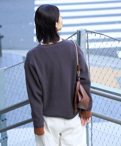 CIAOPANIC TYPY(チャオパニックティピー)の「【ヨレにくく、お手入れ簡単】【UNISEX】キープシェイプワッフルニットプルオーバー(ニット/セーター・メンズ・チャコールグレー/ライトグレー/ネイビー/オレンジ/ブルー/グリーン/マスタード/ホワイト系その他・SMALL/MEDIUM/LARGE/X-LARGE)」の10枚目の写真