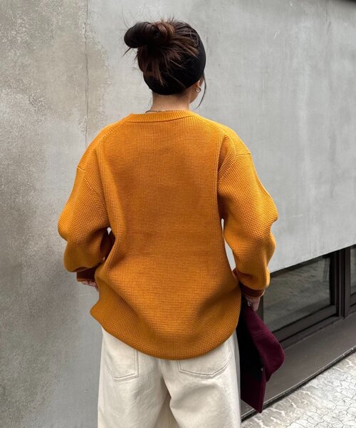 CIAOPANIC TYPY(チャオパニックティピー)の「【ヨレにくく、お手入れ簡単】【UNISEX】キープシェイプワッフルニットプルオーバー(ニット/セーター・メンズ・チャコールグレー/ライトグレー/ネイビー/オレンジ/ブルー/グリーン/マスタード/ホワイト系その他・SMALL/MEDIUM/LARGE/X-LARGE)」の14枚目の写真