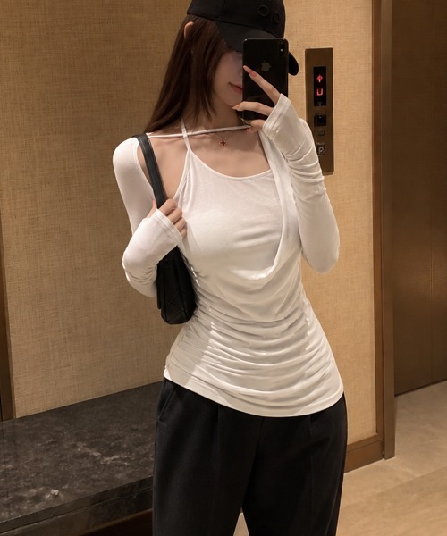 Emilie(エミリー)の「アシンメトリードレープ シャーリング長袖トップス(Tシャツ/カットソー・レディース・ブラック/チャコールグレー/アイボリー・FREE)」の20枚目の写真
