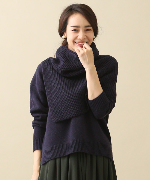 MYSELF ABAHOUSE（マイセルフアバハウス）の「スヌード付きVネックニット（ニット/セーター・レディース・ベージュ/テラコッタ/ネイビー・FREE）」の3枚目の写真