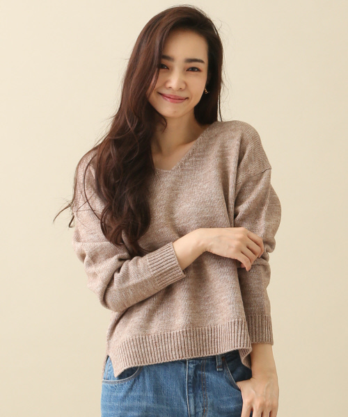 MYSELF ABAHOUSE（マイセルフアバハウス）の「スヌード付きVネックニット（ニット/セーター・レディース・ベージュ/テラコッタ/ネイビー・FREE）」の4枚目の写真