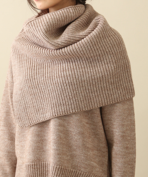 MYSELF ABAHOUSE（マイセルフアバハウス）の「スヌード付きVネックニット（ニット/セーター・レディース・ベージュ/テラコッタ/ネイビー・FREE）」の7枚目の写真