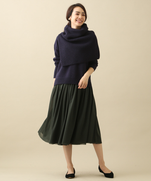 MYSELF ABAHOUSE（マイセルフアバハウス）の「スヌード付きVネックニット（ニット/セーター・レディース・ベージュ/テラコッタ/ネイビー・FREE）」の16枚目の写真