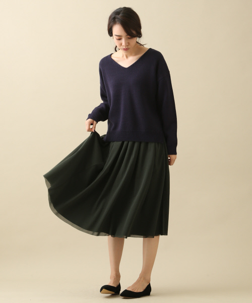 MYSELF ABAHOUSE（マイセルフアバハウス）の「スヌード付きVネックニット（ニット/セーター・レディース・ベージュ/テラコッタ/ネイビー・FREE）」の8枚目の写真