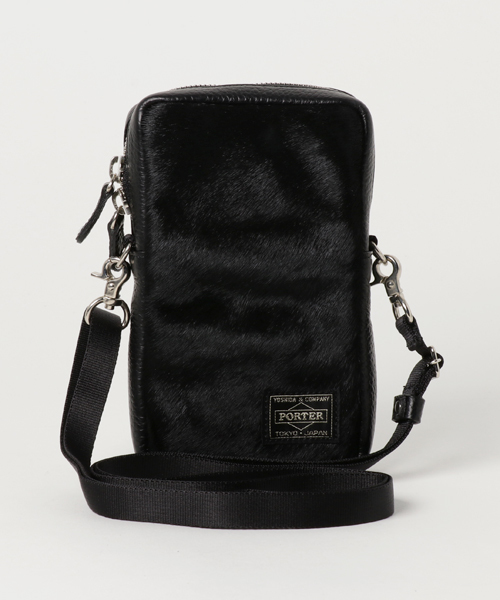 HEAD PORTER(ヘッドポーター)の「NOMA/SHOULDER POUCH(ショルダーバッグ・メンズ・ブルー/ブラック×ホワイト/ブラック・FREE)」の1枚目の写真