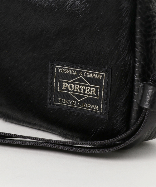 HEAD PORTER(ヘッドポーター)の「NOMA/SHOULDER POUCH(ショルダーバッグ・メンズ・ブルー/ブラック×ホワイト/ブラック・FREE)」の7枚目の写真