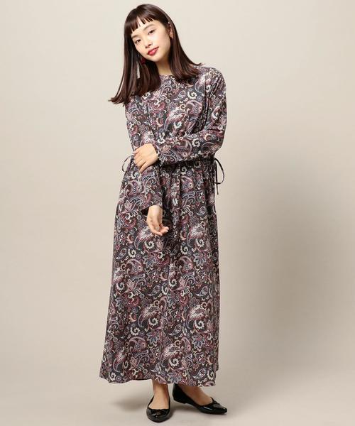 BEAUTY&YOUTH UNITED ARROWS(ビューティーアンドユースユナイテッドアローズ)の「BY ペイズリー&フラワー マキシ丈ワンピース -2WAY- ◆(ワンピース・レディース・ブラック/オリーブ・FREE)」の2枚目の写真