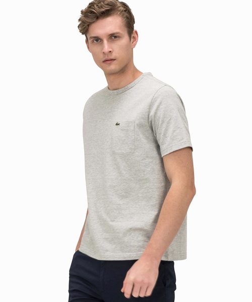 LACOSTE（ラコステ）の「ベーシッククルーネックポケットTシャツ (半袖)（Tシャツ/カットソー・メンズ・ネイビー/ホワイト/グレー/ブラック/ライトブルー/ピンク・4/3/5/2/1/6）」の3枚目の写真