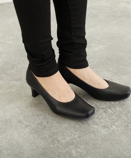 LUGG NAGG(ラグナグ)の「【Le son/ル ソン】牛革 カウレザースクエアパンプス(ミドルヒール)(パンプス・レディース・ブラック・21.5/22/22.5/23/23.5/24/24.5/25/26/25.5)」の7枚目の写真