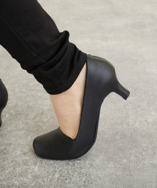 LUGG NAGG(ラグナグ)の「【Le son/ル ソン】牛革 カウレザースクエアパンプス(ミドルヒール)(パンプス・レディース・ブラック・21.5/22/22.5/23/23.5/24/24.5/25/26/25.5)」の8枚目の写真