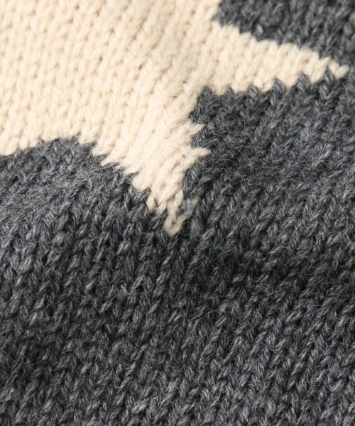 URBAN RESEARCH(アーバンリサーチ)の「【WEB限定】スターモチーフニット(ニット/セーター・レディース・グレー/ベージュ・FREE)」の22枚目の写真