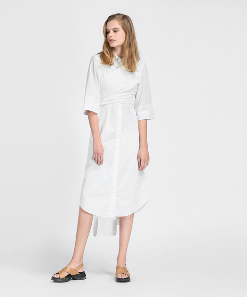 CHARLES & KEITH(チャールズ & キース)の「クリスクロススリングバックサンダル / CRISS CROSS SLINGBACK SANDALS(サンダル・レディース・ホワイト/ベージュ・23.5cm/23cm/24.5cm/25cm)」の7枚目の写真