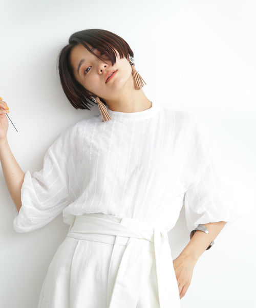 FREE'S MART（フリーズマート）の「刺繍ストライプバルーンスリーブブラウス（シャツ/ブラウス・レディース・ホワイト/グレー/イエロー・FREE）」の2枚目の写真