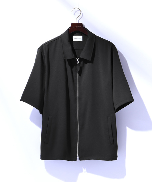 EMMA CLOTHES(エマクローズ)の「Short Sleeve Zip Shirt スイングトップジップシャツ 半袖(シャツ/ブラウス・メンズ・ブラック/ベージュ/ピンク/ネイビー・M/L)」の2枚目の写真