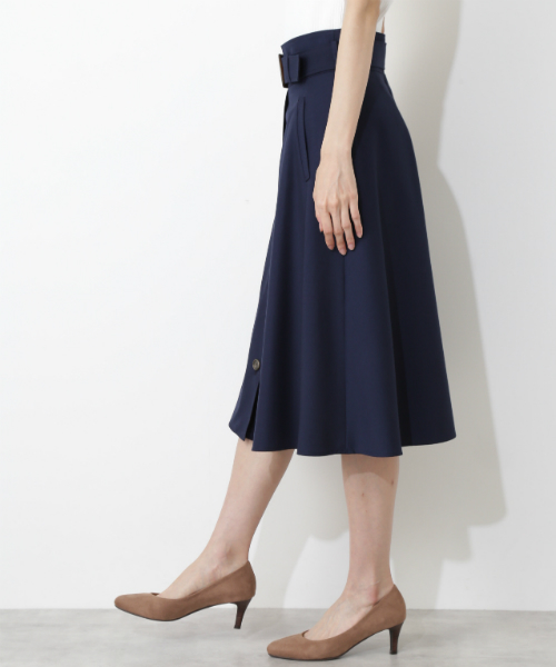 NATURAL BEAUTY BASIC(ナチュラルビューティーベーシック)の「トレンチスカート(スカート・レディース・ネイビー/グリーン/キャメル・SMALL/MEDIUM/X-SMALL)」の7枚目の写真