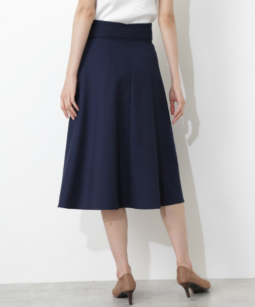 NATURAL BEAUTY BASIC(ナチュラルビューティーベーシック)の「トレンチスカート(スカート・レディース・ネイビー/グリーン/キャメル・SMALL/MEDIUM/X-SMALL)」の8枚目の写真