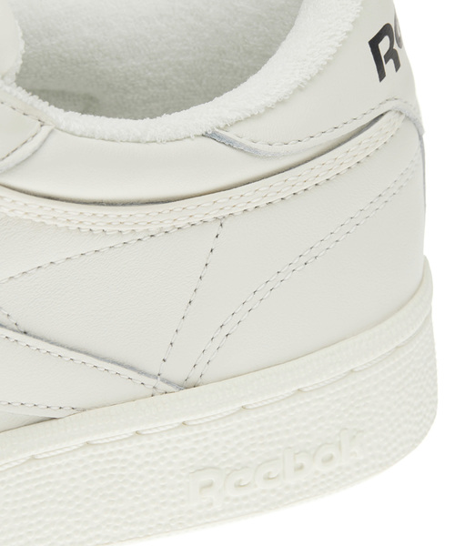 Reebok（リーボック）の「クラブシー [CLUB C 85 VINTAGE]（スニーカー・メンズ・グレー/オフホワイト・27.0cm/27.5cm/28.0cm/28.5cm/29.0cm/29.5cm/24.0cm/24.5cm/25.0cm/25.5cm/26.0cm/26.5cm/23.0cm/23.5cm）」の7枚目の写真