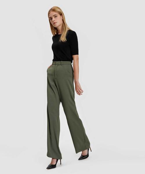 CHARLES & KEITH(チャールズ & キース)の「クラシックポインテッドパンプス / CLASSIC POINTED PUMPS(パンプス・レディース・ブラック/ダークグリーン/グレー/バーガンディー・22cm/22.5cm/23cm/23.5cm/24.5cm/25cm/25.5cm/26.5cm)」の9枚目の写真