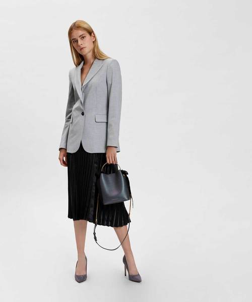 CHARLES & KEITH(チャールズ & キース)の「クラシックポインテッドパンプス / CLASSIC POINTED PUMPS(パンプス・レディース・ブラック/ダークグリーン/グレー/バーガンディー・22cm/22.5cm/23cm/23.5cm/24.5cm/25cm/25.5cm/26.5cm)」の15枚目の写真