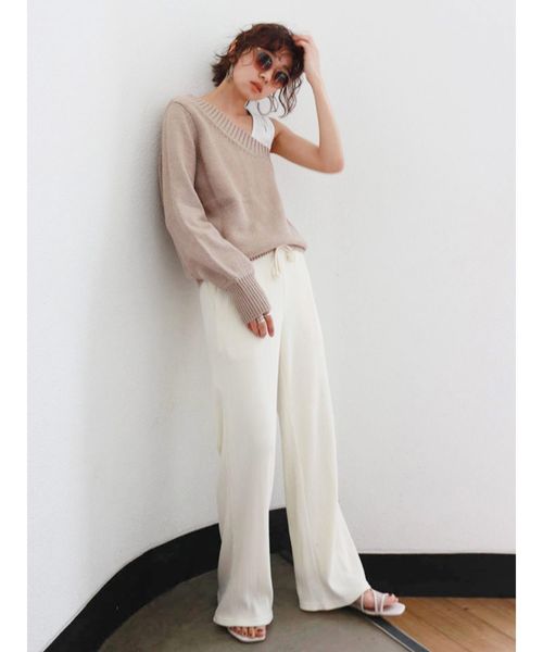 Ungrid(アングリッド)の「ワンショルダーニット(ニット/セーター・レディース・ベージュ/オフホワイト/グリーン・FREE)」の7枚目の写真