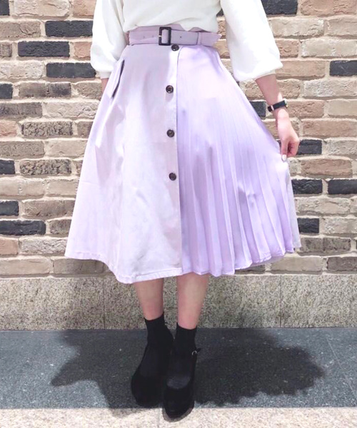 TRUDEA(トルディア)の「サイドプリーツ トレンチスカート(スカート・レディース・ベージュ/ネイビー/イエロー/ブルー/グリーン/ラベンダー・SMALL/MEDIUM/LARGE)」の6枚目の写真