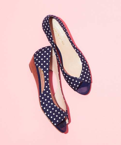 PICHE ABAHOUSE（ピシェ アバハウス）の「スタッフ一押し★バタフライカットオープントゥパンプス（パンプス・レディース・ライトグレー/ブラック/イエロー/その他/シャンパン/ネイビー・40/38/39/35/36/37/34）」の8枚目の写真