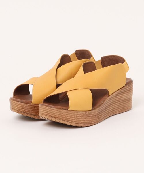 BUENO（ブエノ）の「BUENO （ブエノ） / 本革 クロスベルトウエッジソールサンダル L3402 厚底サンダル（サンダル・レディース・ホワイト/ブラック/その他/ベージュ/グレー系その他/その他2・38/39/35/36/37）」の6枚目の写真