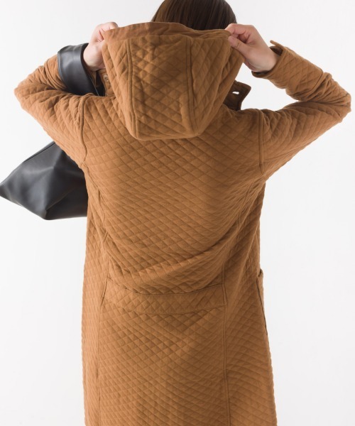 OMNES（オムネス）の「コットンキルティングコート（その他アウター・レディース・ブラック/ベージュ/カーキ/キャメル/グレイッシュベージュ・MEDIUM/LARGE）」の12枚目の写真