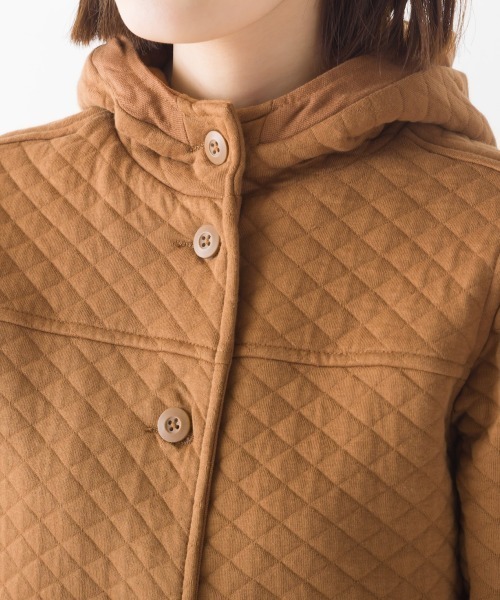 OMNES（オムネス）の「コットンキルティングコート（その他アウター・レディース・ブラック/ベージュ/カーキ/キャメル/グレイッシュベージュ・MEDIUM/LARGE）」の6枚目の写真