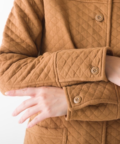 OMNES（オムネス）の「コットンキルティングコート（その他アウター・レディース・ブラック/ベージュ/カーキ/キャメル/グレイッシュベージュ・MEDIUM/LARGE）」の8枚目の写真