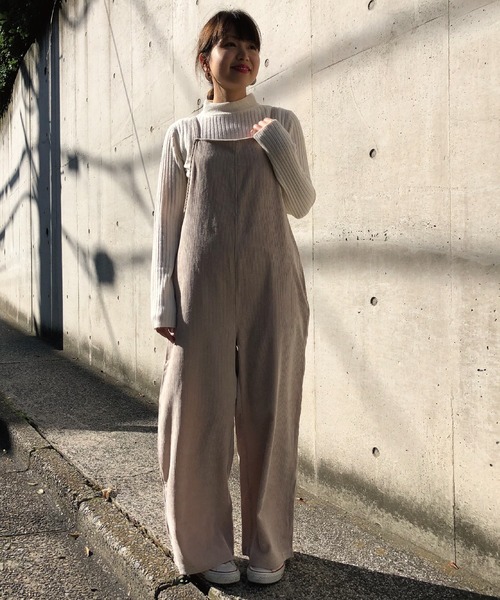 meJane(ミージェーン)の「コーデュロイ/後ろリボンオーバーオール(サロペット/オーバーオール・レディース・キャメル/カーキ/ブラック/ダークブラウン/アイボリー/ベージュ・FREE)」の5枚目の写真