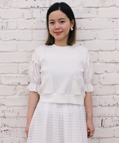 mystic（ミスティック）の「布帛パフスリーブプルオーバー（Tシャツ/カットソー・レディース・ブラック/ベージュ/グレー/オフホワイト・ﾌﾘ-）」の2枚目の写真