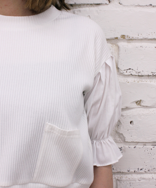 mystic（ミスティック）の「布帛パフスリーブプルオーバー（Tシャツ/カットソー・レディース・ブラック/ベージュ/グレー/オフホワイト・ﾌﾘ-）」の15枚目の写真