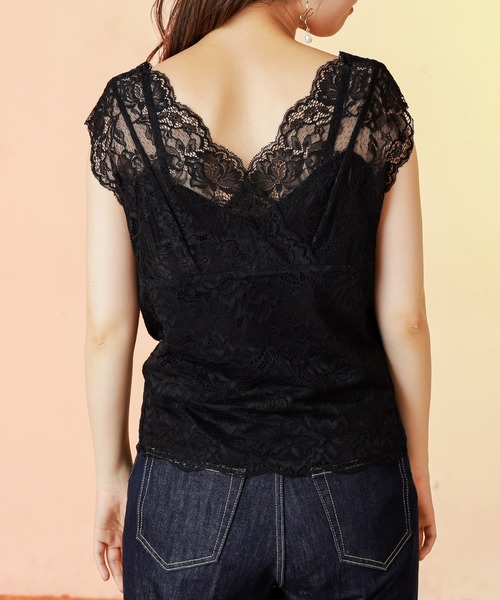 natural couture（ナチュラルクチュール）の「【WEB限定】前後2WAY総レースインナー（タンクトップ・レディース・オフホワイト/ブラック/モカ/ミント/ピンクベージュ/グレイッシュベージュ・FREE）」の7枚目の写真