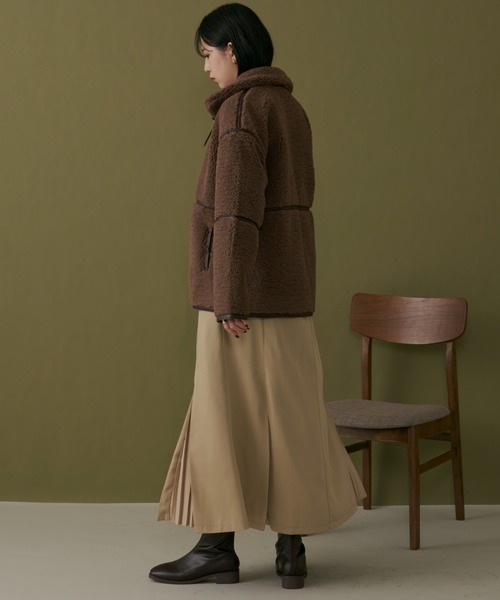 Aunt Marie's（アントマリーズ）の「【サイズ展開有】パイピングムートンボアジャケット / AUNT MARIE'S（ブルゾン・レディース・ベージュ/ブラウン/アイボリー・FREE/LARGE/MEDIUM）」の9枚目の写真