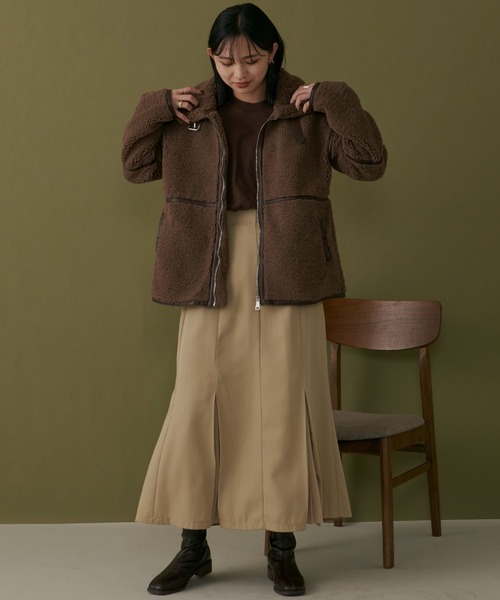 Aunt Marie's（アントマリーズ）の「【サイズ展開有】パイピングムートンボアジャケット / AUNT MARIE'S（ブルゾン・レディース・ベージュ/ブラウン/アイボリー・FREE/LARGE/MEDIUM）」の12枚目の写真