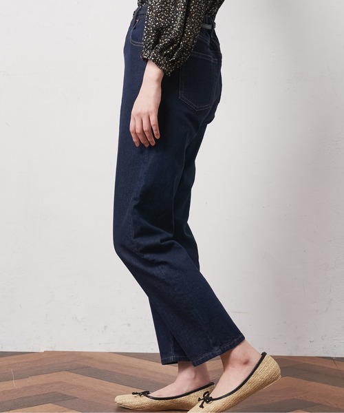 natural couture（ナチュラルクチュール）の「ビットベルト付きストレッチデニム（デニムパンツ・レディース・インディゴブルー/ブルー・S/M）」の16枚目の写真