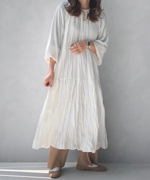 LE MORE（リモア）の「リンクルロングワンピース（ワンピース・レディース・ホワイト/ブラック・FREE）」の4枚目の写真