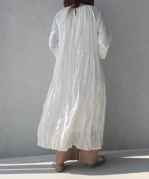 LE MORE（リモア）の「リンクルロングワンピース（ワンピース・レディース・ホワイト/ブラック・FREE）」の6枚目の写真