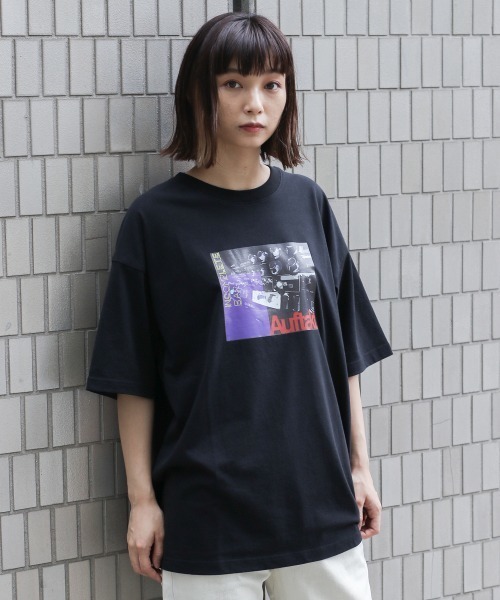 PBLIM(ページボーイリム)の「【PAGEBOYLIM】バックBOXロゴTシャツ(Tシャツ/カットソー・レディース・ホワイト/ブラック・MEDIUM/X-LARGE)」の2枚目の写真
