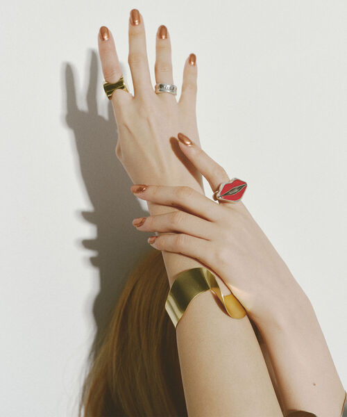 【BEAMS】 Otro Accesorioリップリング 楽天市場】【SALE／40%OFF】Otro Accesorio / エナメル リップ