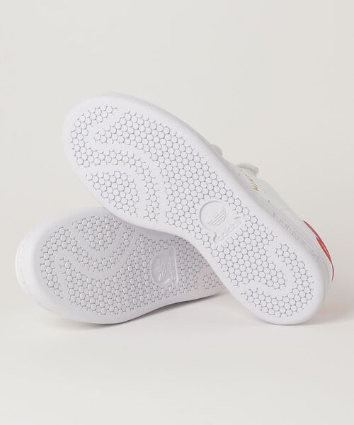 adidas(アディダス)の「adidas アディダス STAN SMITH CF W S42845 *FWHT/FWHT/RED(スニーカー・レディース・ホワイト系その他・27.5cm/26.5cm/27.0cm/22.5cm/24.5cm/24.0cm/26.0cm/25.5cm/23.5cm/28.0cm/23.0cm/25.0cm/22.0cm)」の3枚目の写真