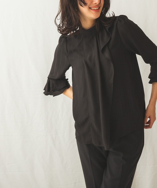 NARACAMICIE(ナラカミーチェ)の「アシンメトリーフリルブラウス(シャツ/ブラウス・レディース・ホワイト/ブラック・SMALL/MEDIUM/LARGE)」の8枚目の写真