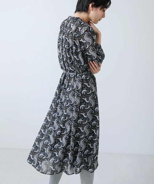 Bou Jeloud（ブージュルード）の「ペイズリーギャザーワンピース（ワンピース・レディース・ブラック/オフホワイト・38）」の13枚目の写真
