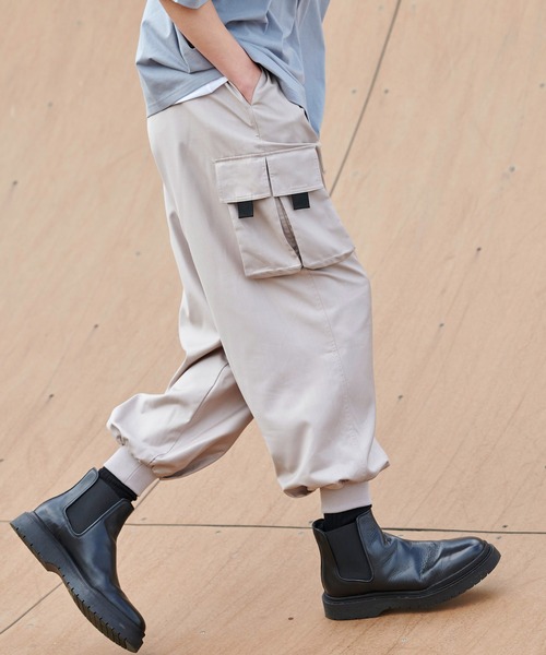 act'm（アクトム）の「ミリタリー ボリューム バルーンシルエット カーゴパンツ（カーゴパンツ・メンズ・ブラック/グレイッシュベージュ・S/M/L）」の19枚目の写真