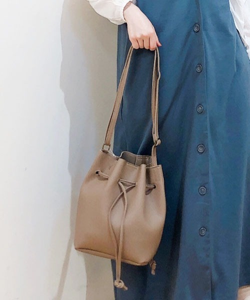 Samansa Mos2 Blue サマンサモスモスブルー の 合皮巾着ショルダー ショルダーバッグ Wear
