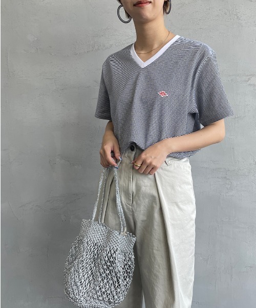 DANTON（ダントン）の「[DANTON/ダントン] Vネック ボーダーポケットTシャツ（Tシャツ/カットソー・レディース・ホワイト×ネイビー・34/36）」の2枚目の写真